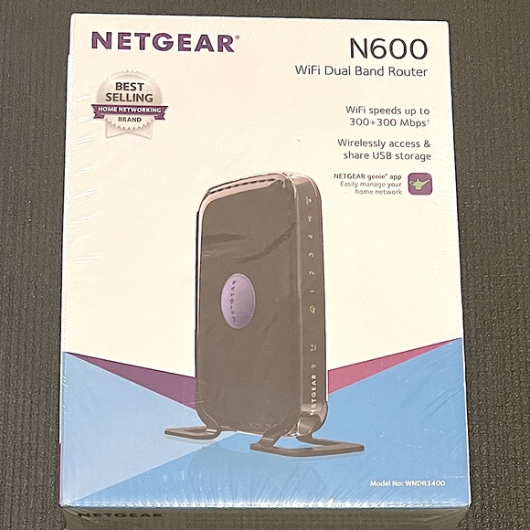 Netgear N600 wifi dual band router - Picture 1 of 4